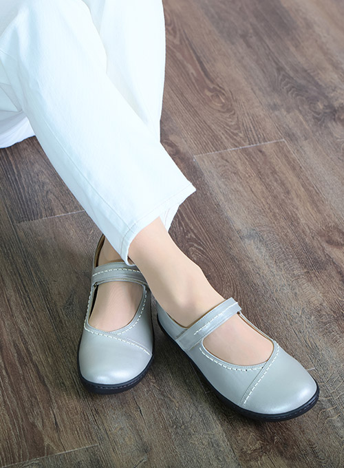 ビューウォーク 4E オパンケ厚底ストラップシューズ