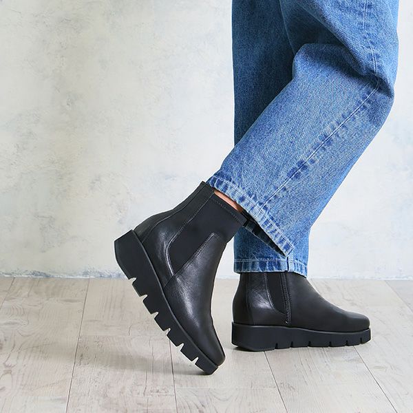 ポインテッドトウメタルジップブーツ | 【Beaufort】ビューフォート